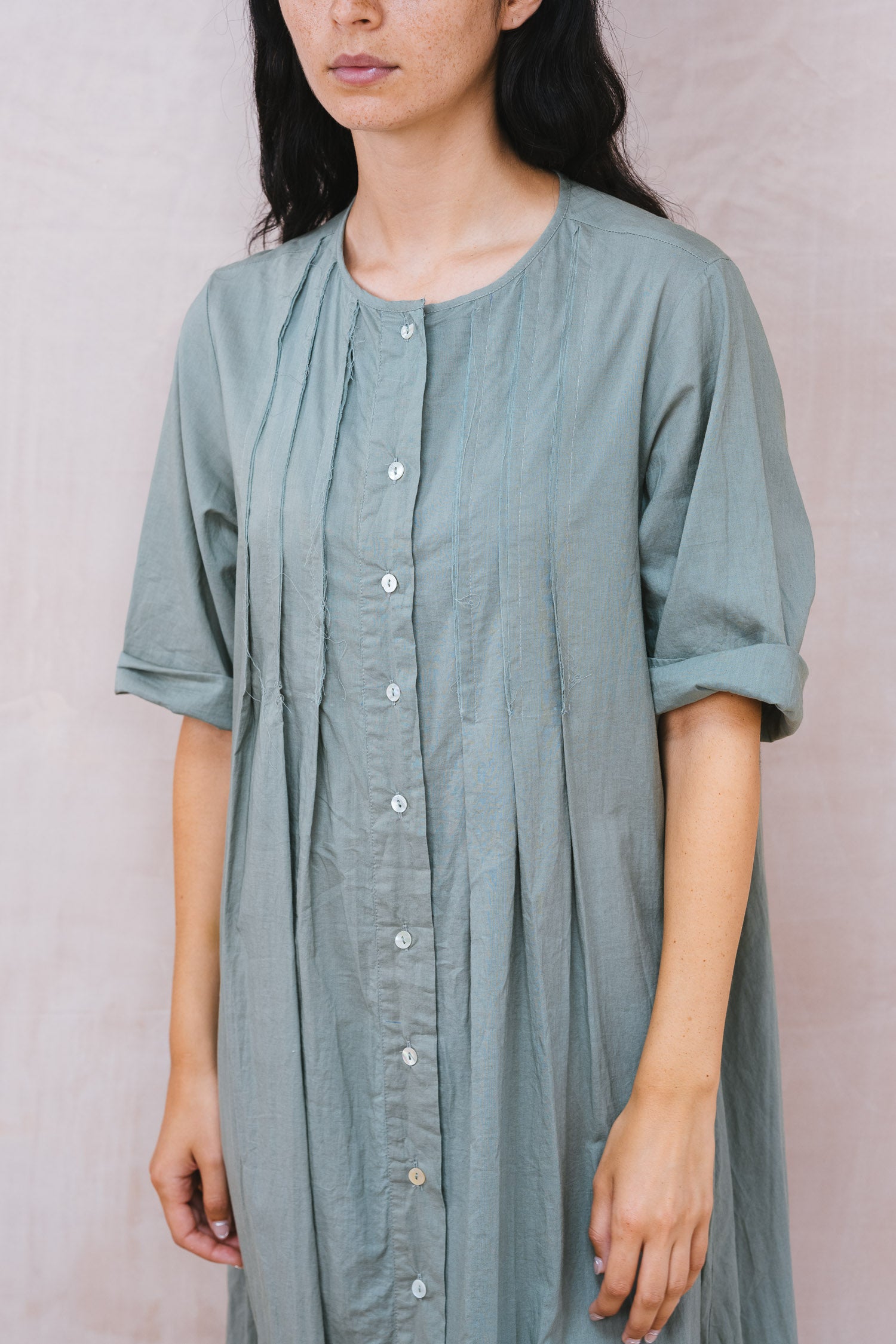 pleat dress cambric