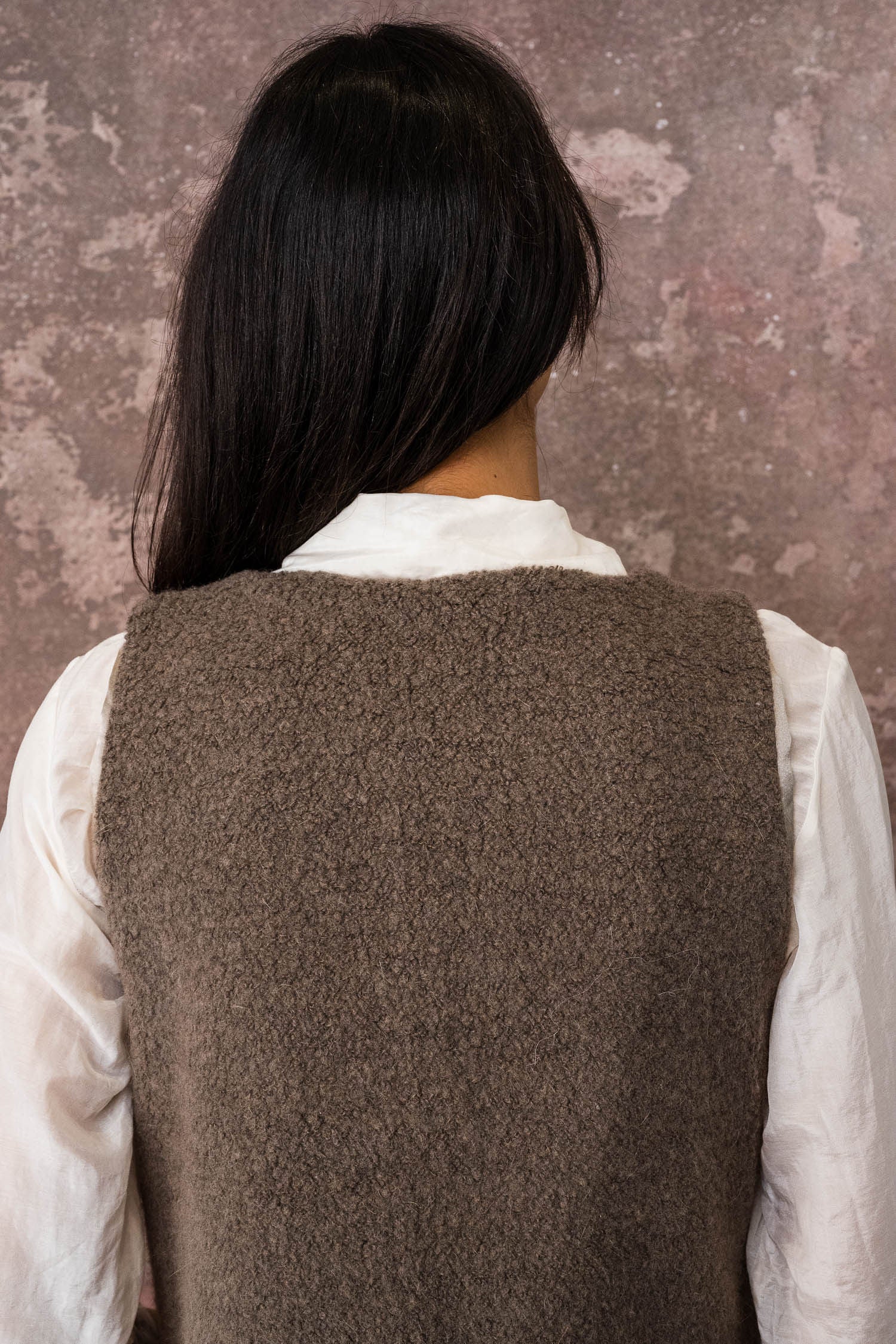 mallin vest fluffy