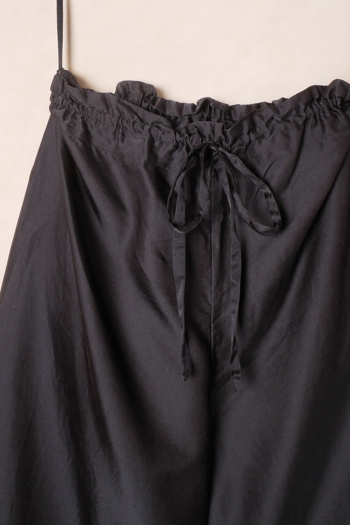 wide leg frill hem pants