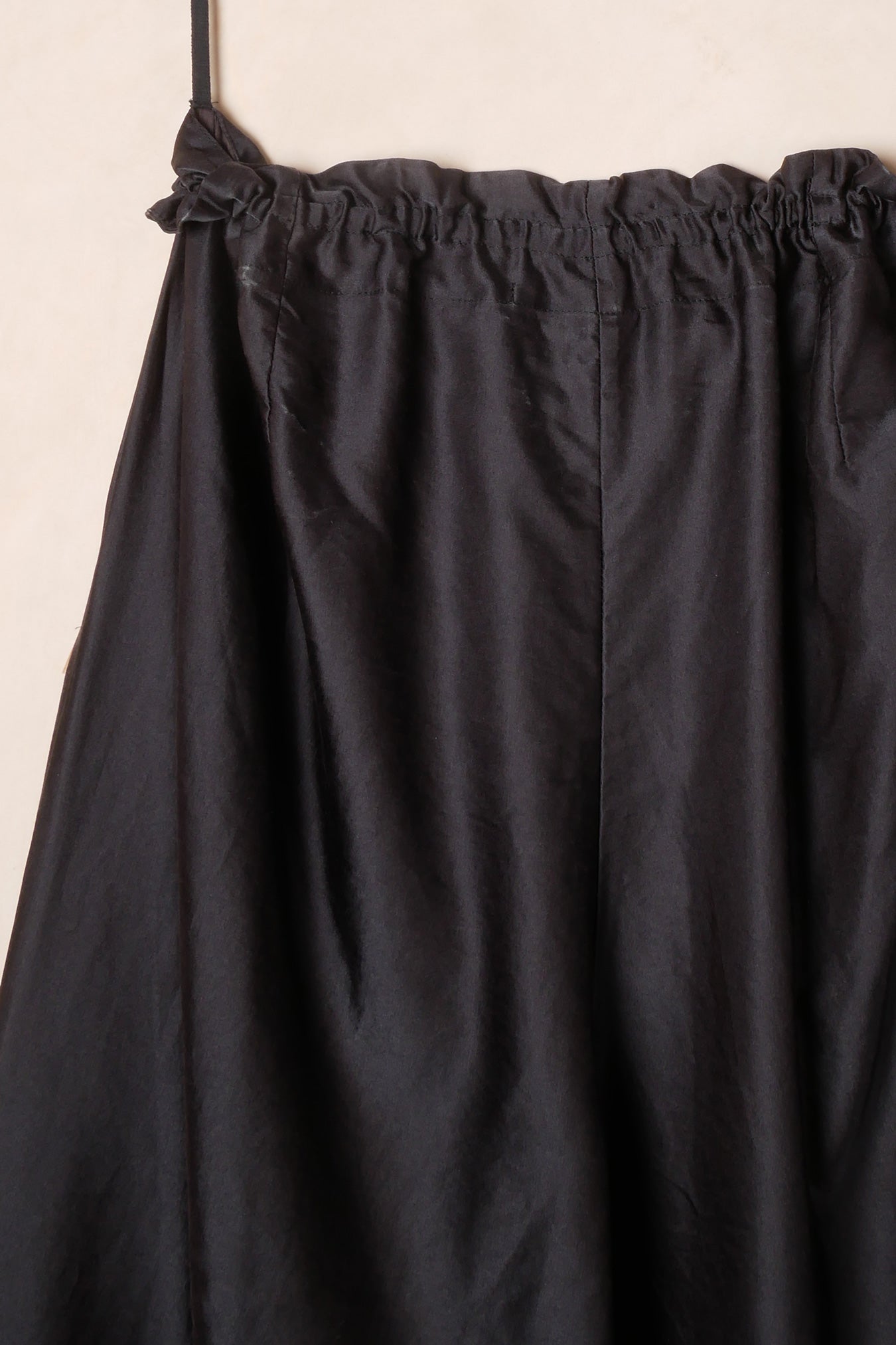 wide leg frill hem pants